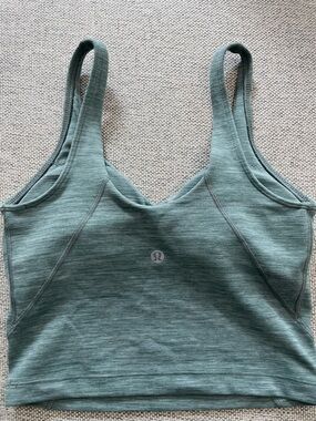 Lululemon Align Tank Light Green V Neck Top Women’s Size 2